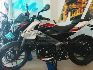 Bajaj Pulsar NS200 2026