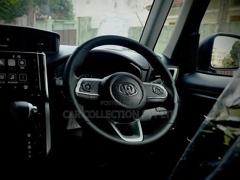 Toyota Roomy Custom G turbo 2025
