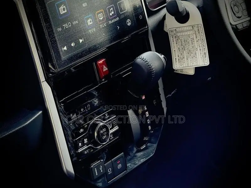 Toyota Roomy Custom G turbo 2025