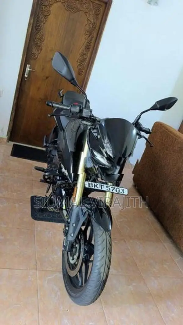 Bajaj Pulsar N160 2025