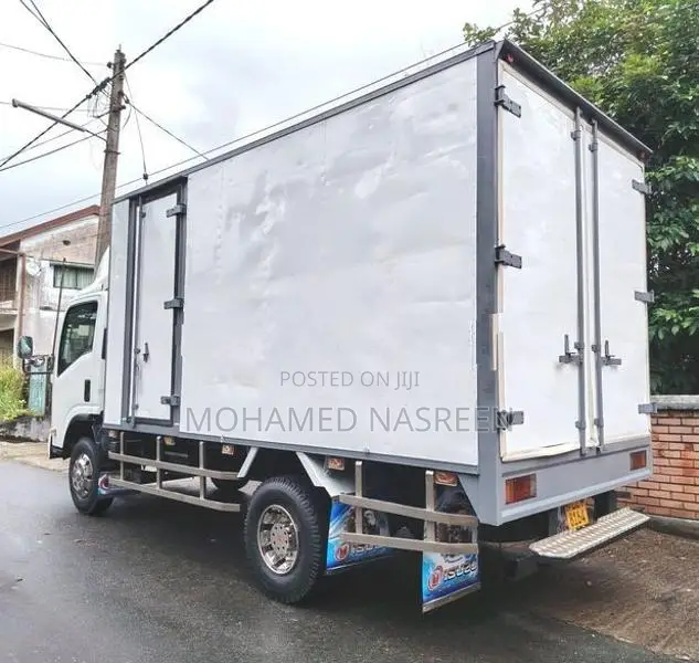 Isuzu NPR 350 2014