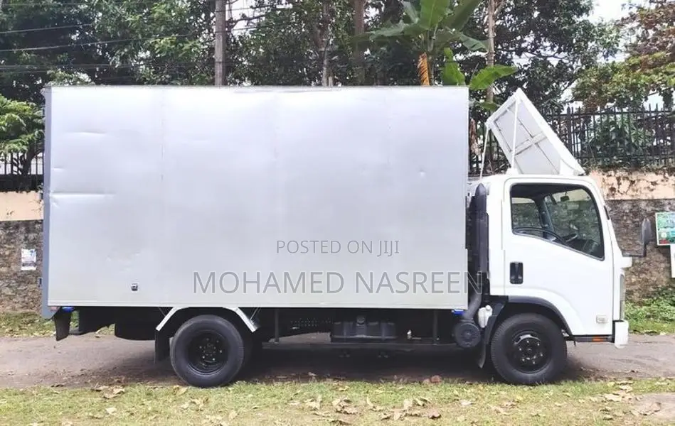 Isuzu NPR71H NPR 350 2016
