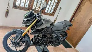 Bajaj Pulsar N160 2025