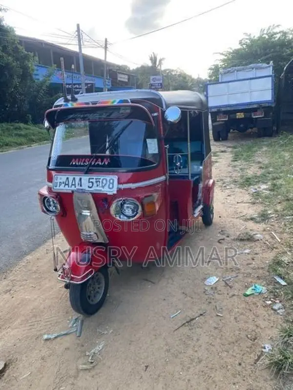 Bajaj RE 2012