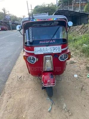 Bajaj RE 2012