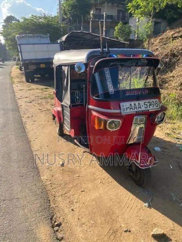 Bajaj RE 2012