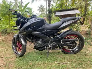 Bajaj Pulsar NS200 2017
