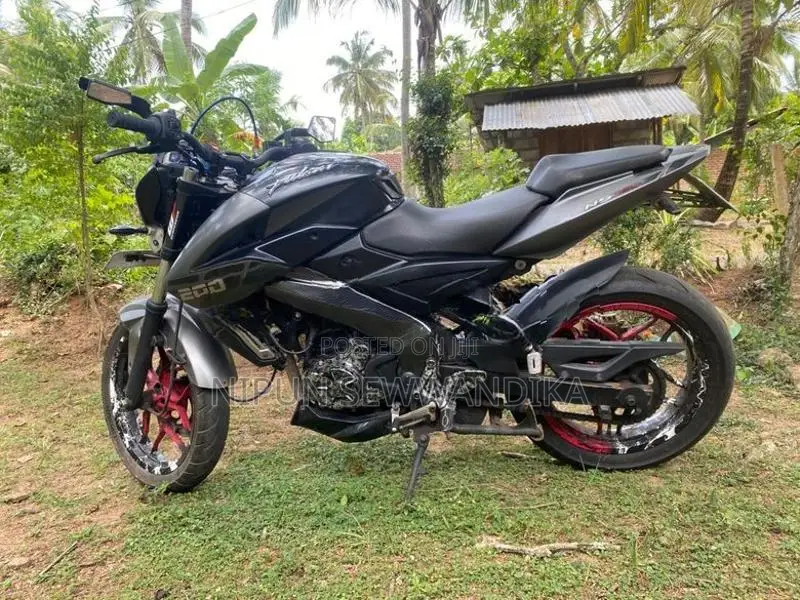 Bajaj Pulsar NS200 2017