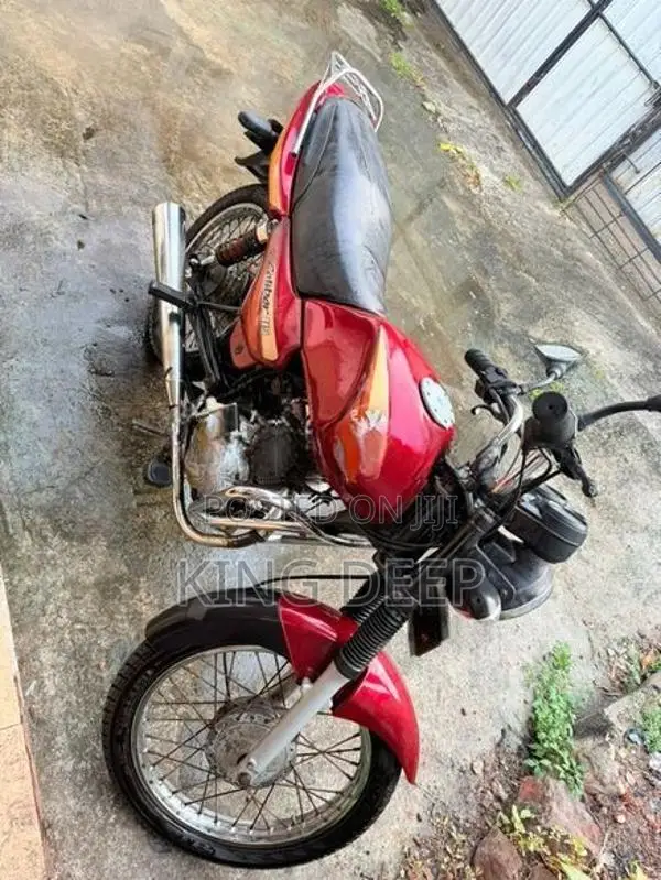 Bajaj Caliber 115 2001