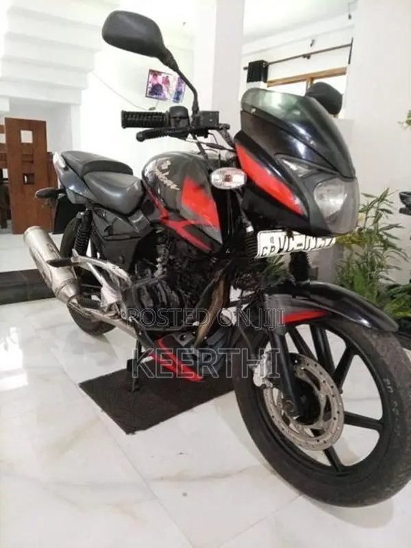 Bajaj Pulsar 200 2009