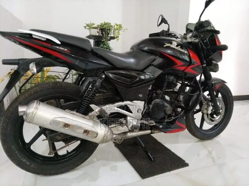 Bajaj Pulsar 200 2009