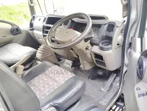 Nissan Cabstar 2016
