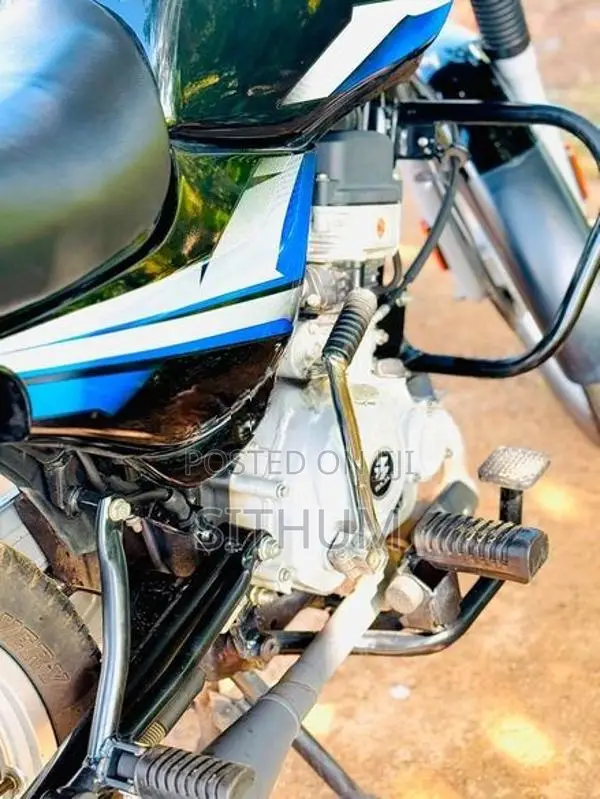 Bajaj CT100 ES 2024