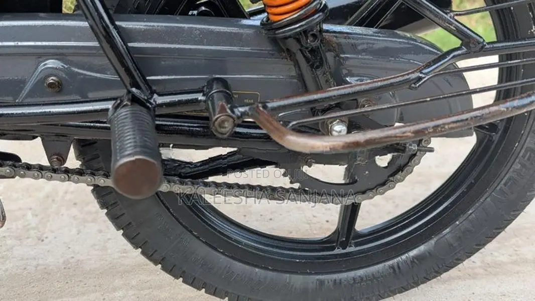 Bajaj Platina 100 100cc 2014