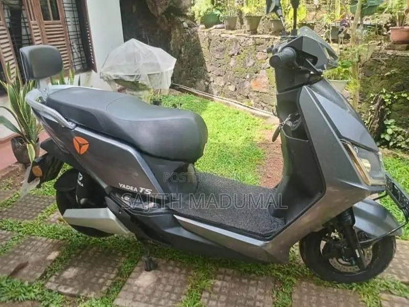 Yadea T5 2025