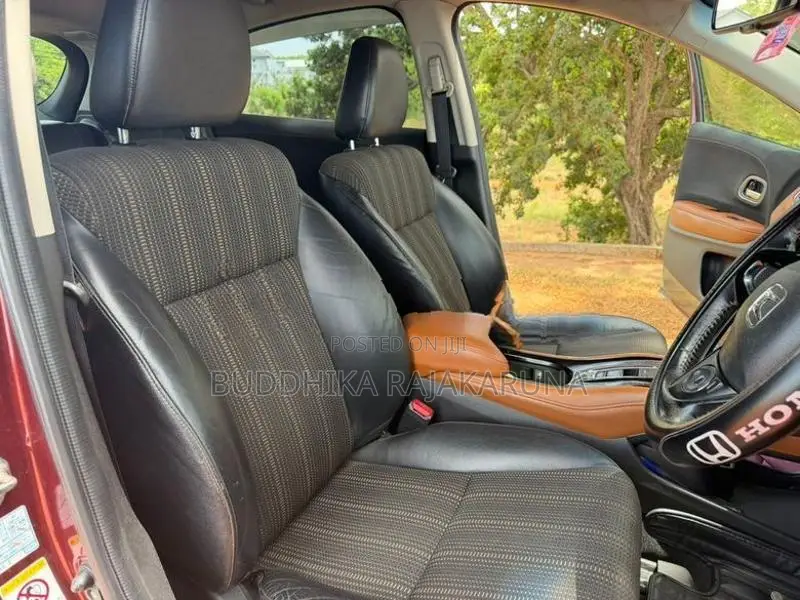 Honda Vezel 2016