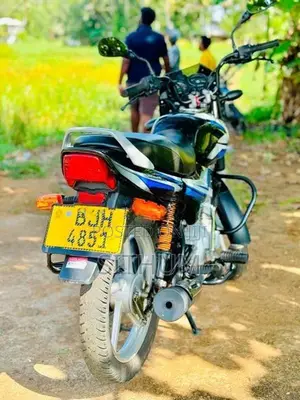 Bajaj CT100 ES 2024