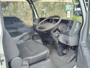 Isuzu 250 2015 freezer