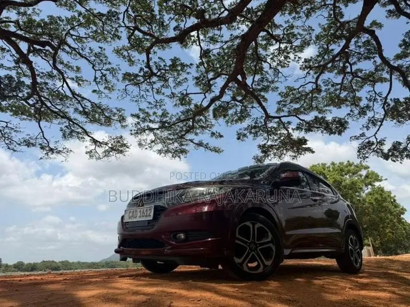 Honda Vezel 2016