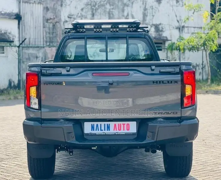 Toyota Hilux Single Cab 2026