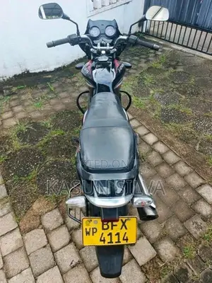 Bajaj Discover 125 -125 2017