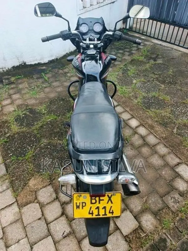 Bajaj Discover 125 -125 2017