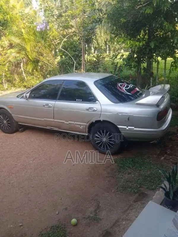 Nissan Presea car 1994