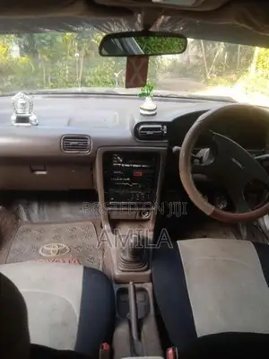 Nissan Presea car 1994