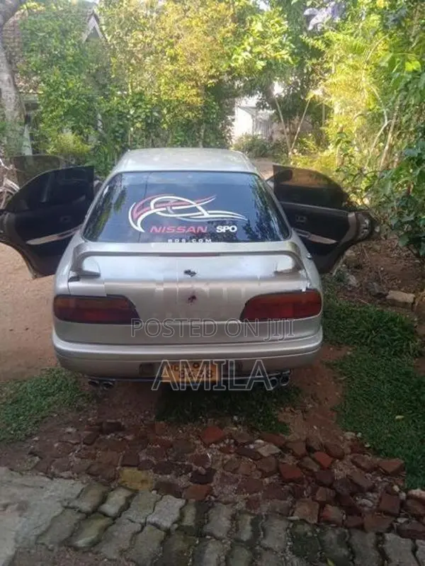 Nissan Presea car 1994