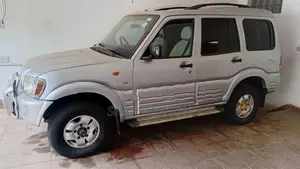 Mahindra Scorpio 2003