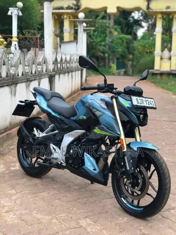 Bajaj Pulsar N160 2025