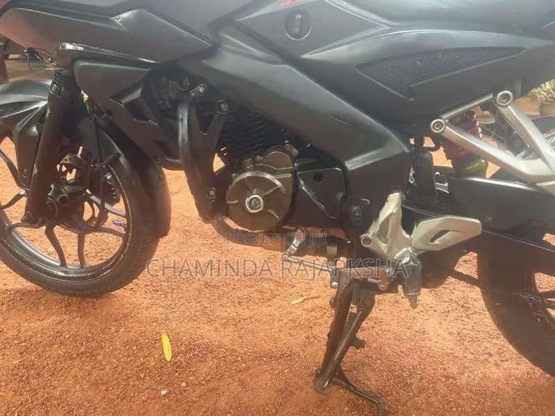 Bajaj Pulsar 150 AS Pulsur 2016