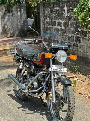 Yamaha RX 100 2021