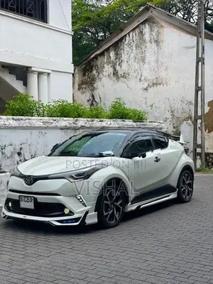 Toyota CHR NGX50 2018