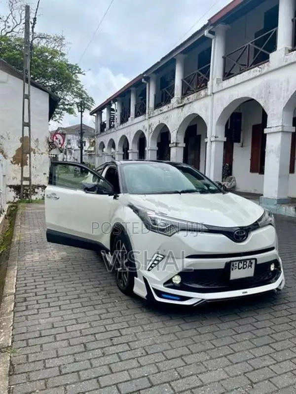 Toyota CHR NGX50 2018