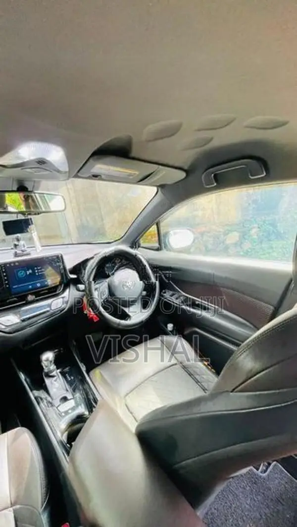 Toyota CHR NGX50 2018