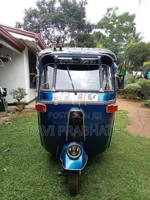 Bajaj RE 2004