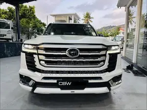 Toyota Land Cruiser V6 Diesel 2025