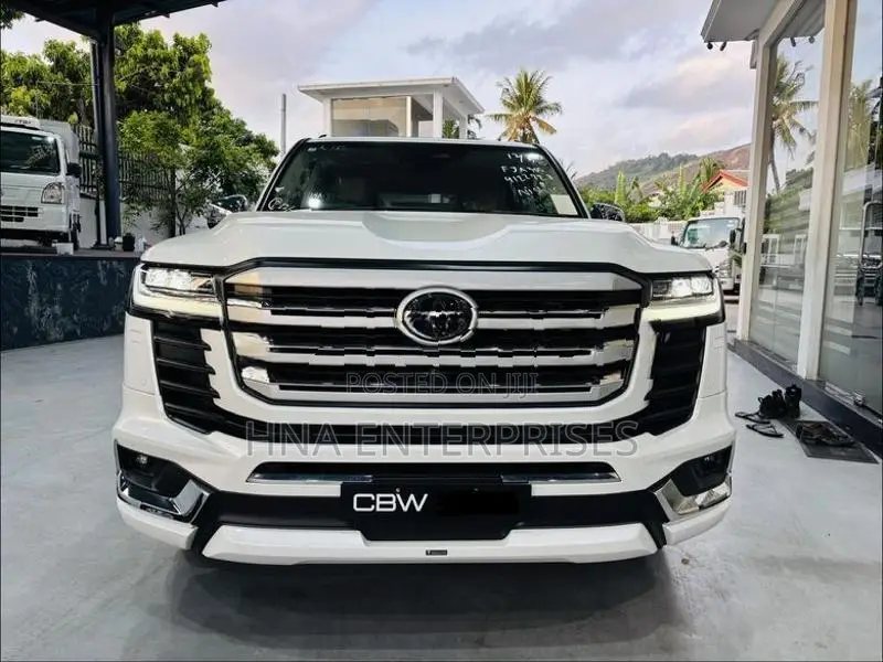 Toyota Land Cruiser V6 Diesel 2025