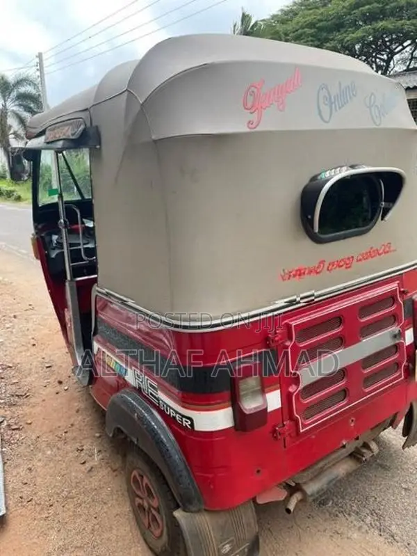 Bajaj RE Three Wheeler 2013