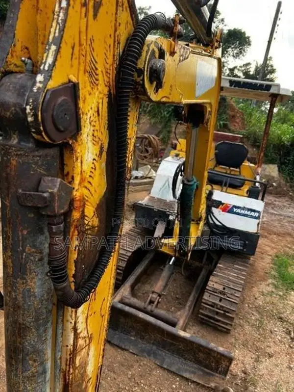 Yanmar B37 Excavator