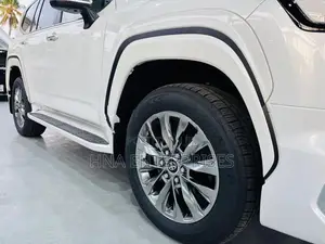 Toyota Land Cruiser V6 Diesel 2025