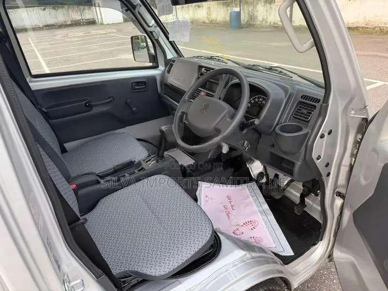 Suzuki Carry 2024