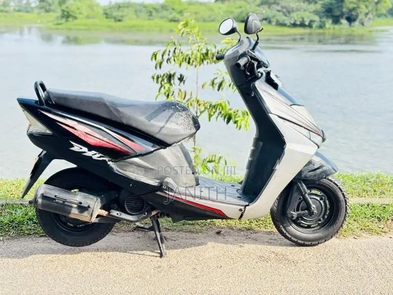 Honda Dio 2011