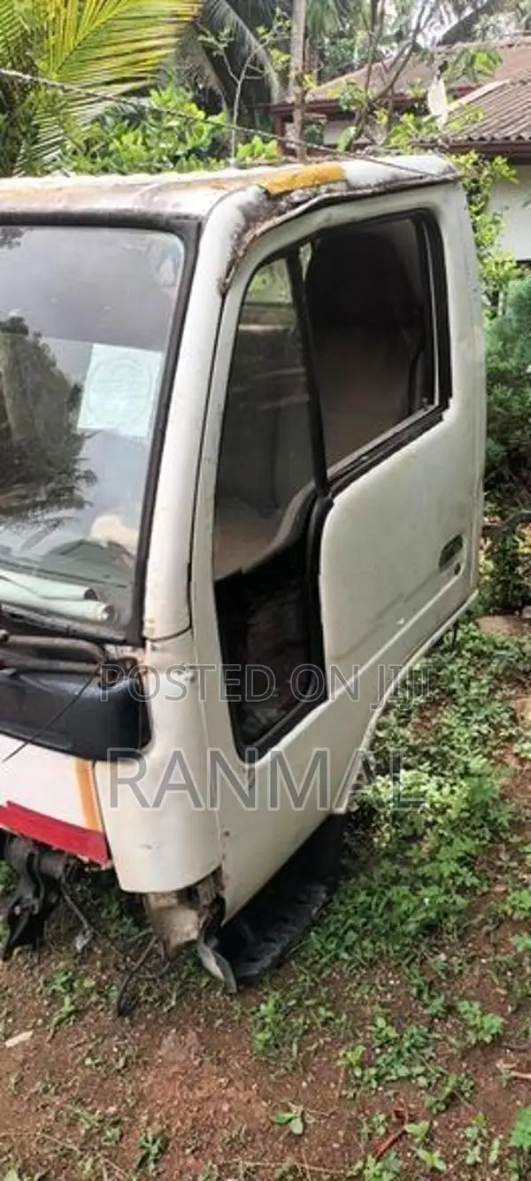 nissan atles cabin 24v