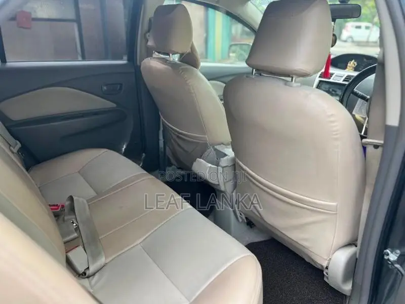 Toyota Yaris 2013