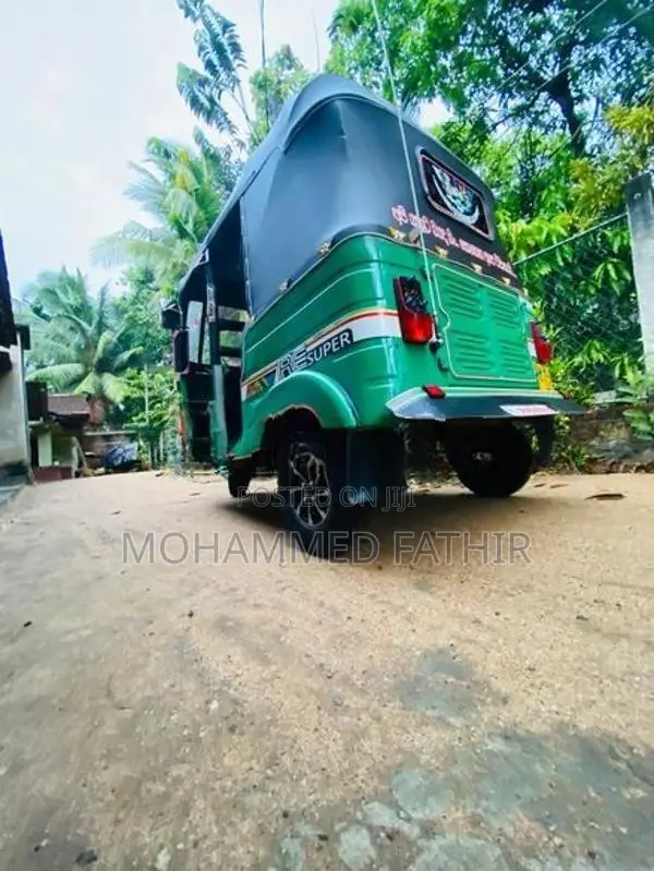 Bajaj RE 2003