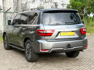 Nissan Patrol Y62 2015
