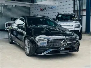 Mercedes Benz CLA 180 AMG Premium 2024