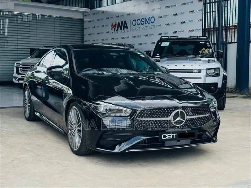 Mercedes Benz CLA 180 AMG Premium 2024